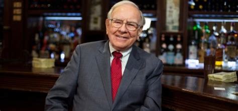 What Warren Buffett Learnt From His First Job Delivering Newspapers