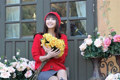 Fall Time with Kang Yui | Asian Gallery