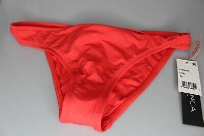 La Blanca Women S Island Goddess Solid Hipster Bikini Cherry Size