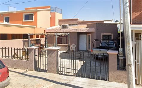 Venta Casa En Fraccionamiento En Jardines Del Lago Mexicali Jp Lg