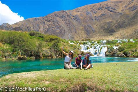 Huancaya paraíso terrenal Mochilea Perú Travel