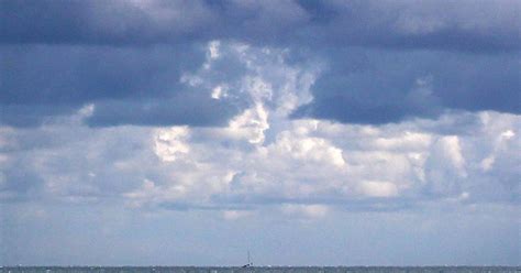 Face Of Jesus Appears In Clouds Over English Channel Then Disappears ...