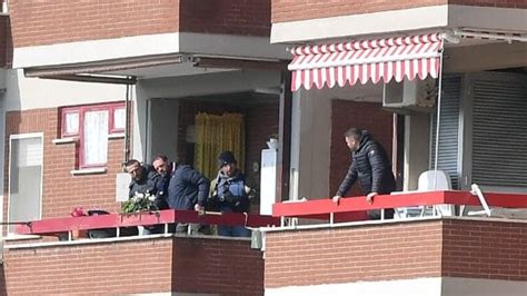 Tragedia Familiare A Latina Carabinieri Spara Alla Moglie Uccide Le Due Figlie E Si Toglie La