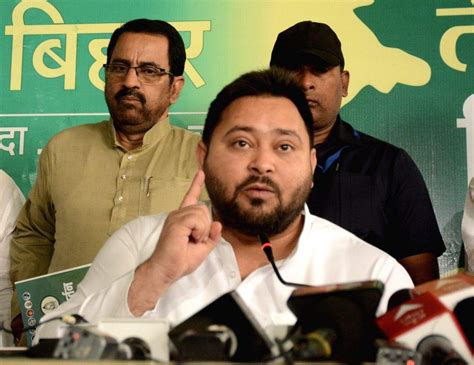 Rjd Leader Tejashwi Yadav Releases Parivartan Patra Party Manifesto