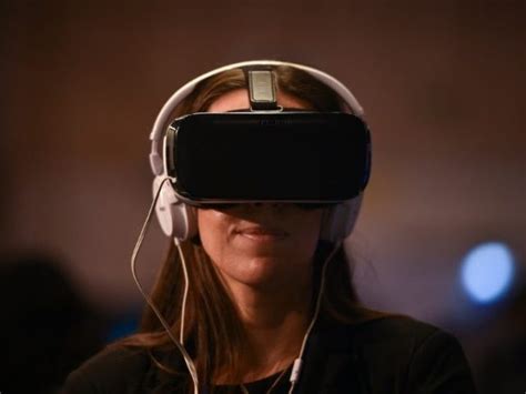 Report More Than One In Ten Women Interested In Virtual Reality Sex
