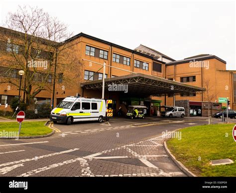 Musgrove Park Hospital out patients Entrance Stock Photo - Alamy