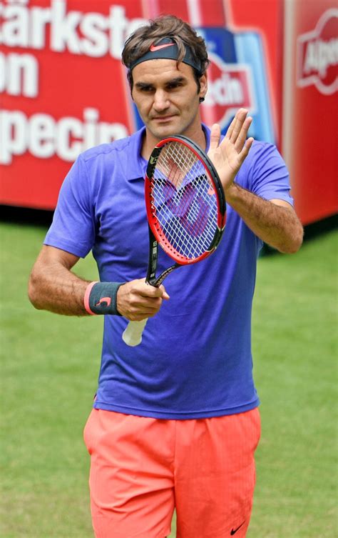 Random Thoughts Of A Lurker Roger Federer Comfortably Moves Into Gerry