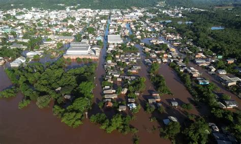 Após temporais mais de 500 mil pessoas estão sem água no Rio Grande do