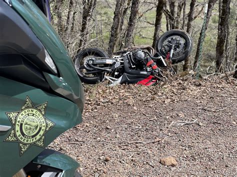 Motorcyclist Crashes After Leading Police Pursuit Kobi Tv Nbc5 Koti