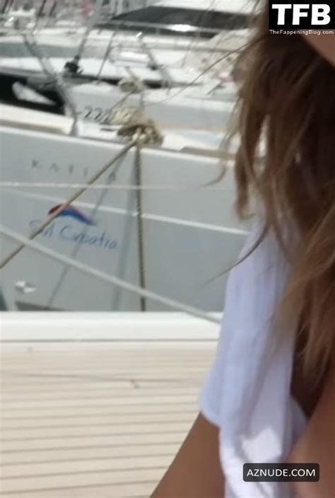 ASHTON WOOD Nude AZNude