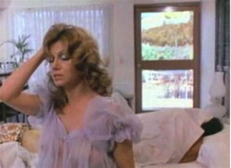 Naked Ana Luisa Peluffo In Guerra De Sexos