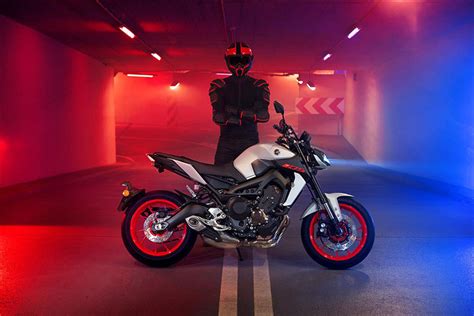 Mt Yamaha Hyper Naked Bike Review Specs Price