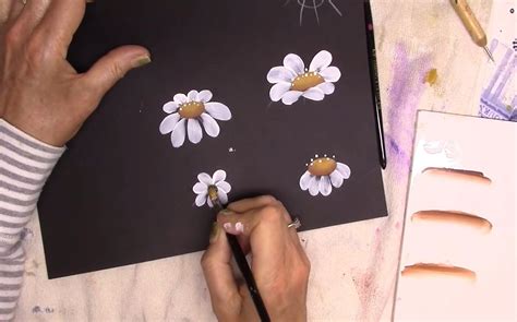 How To Paint A Daisy Amazing And Easy Tutorials Artofit