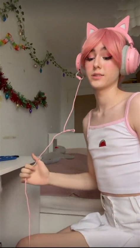 What S Her Name Shemale Porn Namethatporn