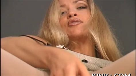 Juicy Cutie Shows Cameltoe Video Porn Videos