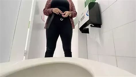 Camera In Office Bathroom Records Secretary Pissing Webcam Webcam Porn XHamster