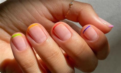 Uñas nude discretas y elegantes cómo llevarlas