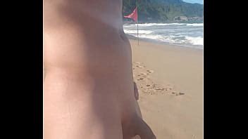 En La Playa Naturista Tomando El Sol Praia Do Pinho XVIDEOS