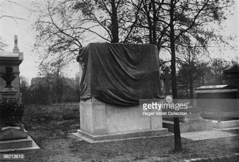 The Oscar Wildes Tomb By Jacob Epstein In The Cemetery Of