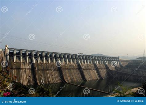 Sardar Sarovar Dam Near the Statue of Unity Editorial Stock Image ...