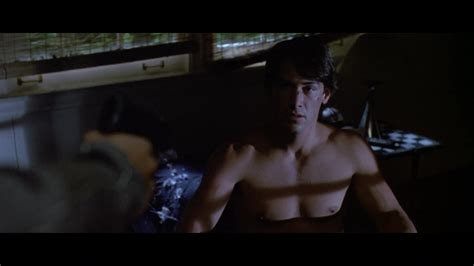 AusCAPS Keanu Reeves Nude In Point Break