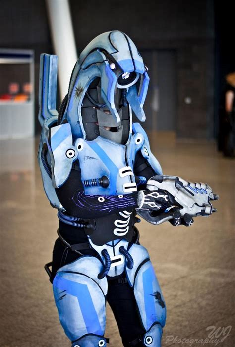 Geth Mass Effect Cosplay Mcm October 2012 By Pixelmecha On Deviantart Mass Effect Cosplay