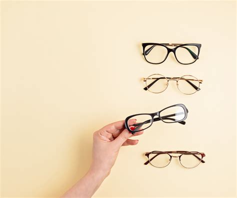 5 Ultimate Ways to Choose Stylish Prescription Glasses | Mom on the Side