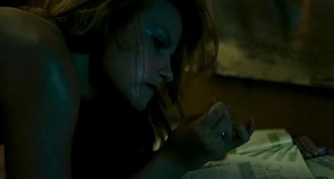 Naked Khristian Clausen in Reencarnación Una historia de amor