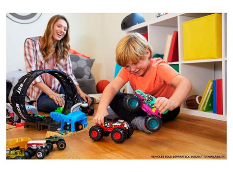 Ripley MONSTER TRUCK HOT WHEELS