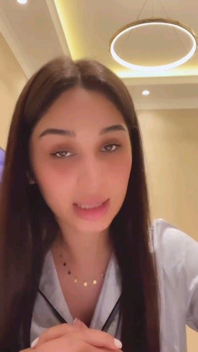 Муроҷиати Меҳринигор Рустам ба Шумо писанд омад? - YouTube