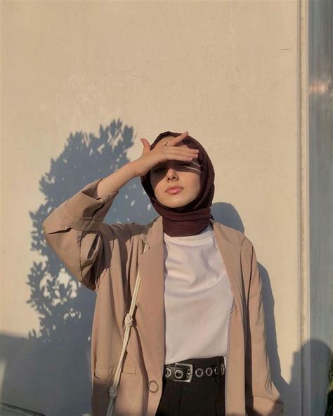 Sude Karlı on Instagram Güneşin çocuklarıyız Muslim women fashion