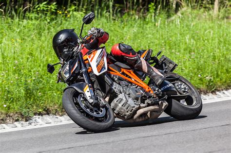 Naked Bike Vergleich 2015