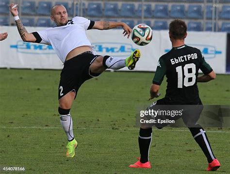 Tesak Photos and Premium High Res Pictures - Getty Images