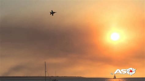 Raaf Fa18f Super Hornet Display Mindil Beach Darwin August 2014 Youtube