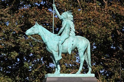 Public Art in Chicago: Figural Sculptures of Lincoln Park