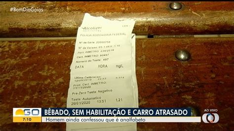 Homem Flagrado Dirigindo B Bado Confessa Que Analfabeto E Dirige Sem