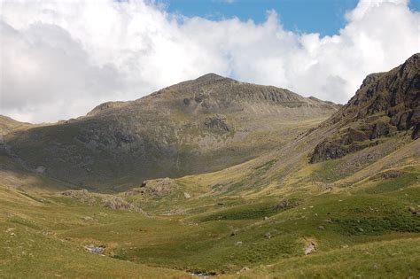 Bow Fell Gt Slab Hiking Route Outdooractive