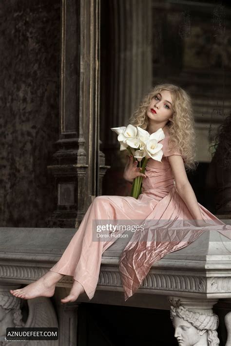 ANAMARIA VARTOLOMEI Feet - AZNudeFeet