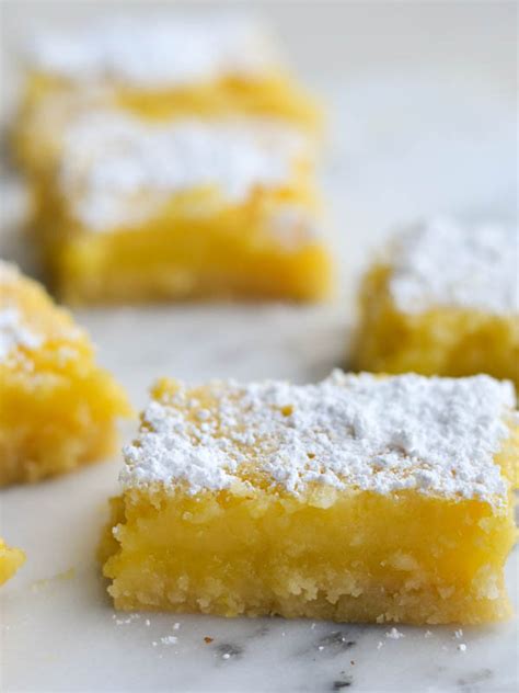 Mas Classic Lemon Bars