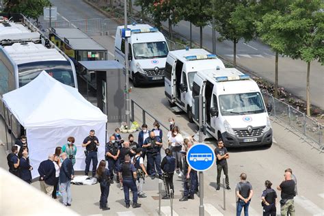 Chauffeur de bus tué à Bayonne le parquet demande que les deux