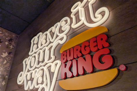 15 Fast Food Items That Vanished in the Blink of an Eye (And Why People