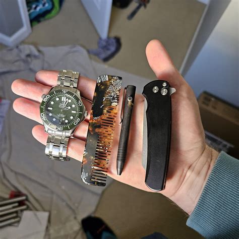 Quick break from some closet reno : r/EDC