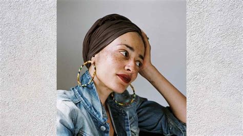 Zadie Smith Biography: Age, Height, Career, Family, Personal Life, Net ...