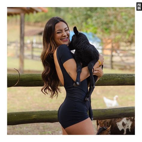 Foto: Entrevista de Nathalia Valente após eliminação de A Fazenda 2023 