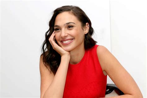 Gal Gadot - Justice League Press Conference in London -05 | GotCeleb