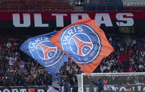 Psg Pourquoi Il Ny Aura Pas De Grandes Festivités Au Parc Des