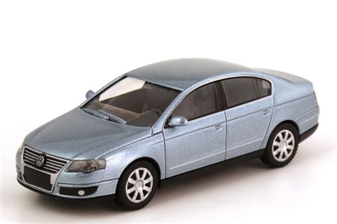 Vw Passat Typ B Arctic Blue Silver Met Wiking In Der Zu