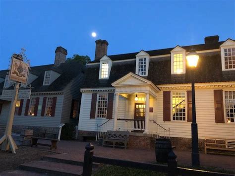 Dinner at King's Arms Tavern | Colonial williamsburg, Tavern, House styles