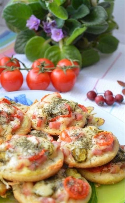 Мини-пиццы 🍕 - рецепт с фотографиями - Patee. Рецепты