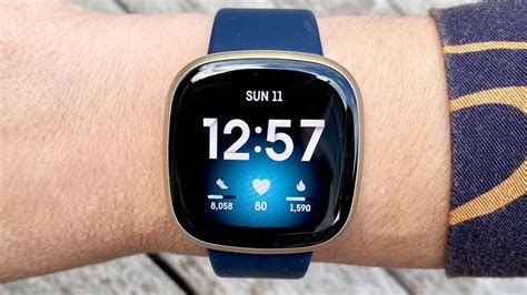 Fitbit Versa 3 Review - Tech Advisor